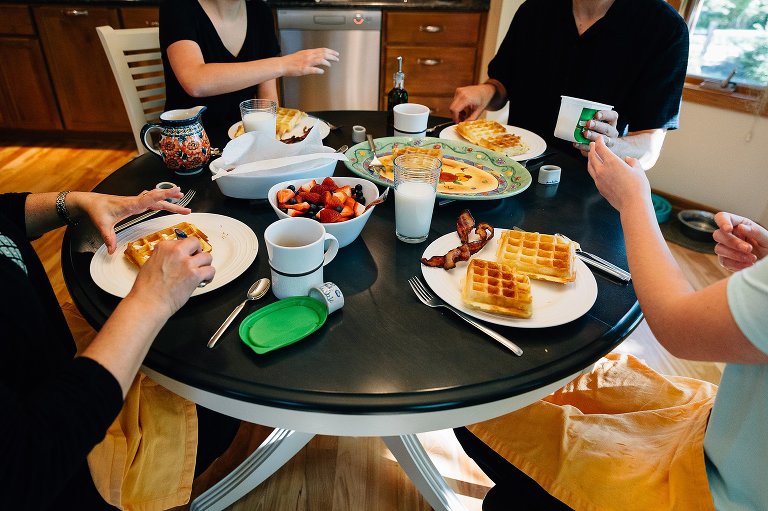 Scene from the breakfast table. 