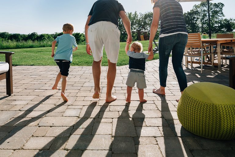 Family race in the backyard 